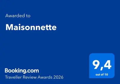 Certificat, récompense, panneau ou autre document affiché dans l'établissement Maisonnette