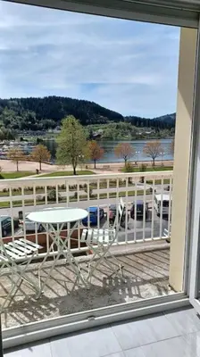 Balcon ou terrasse dans l'établissement La parenthèse du lac