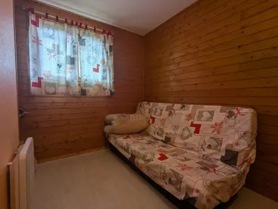Coin salon dans l'établissement Le Petit Chalet Bellevue - COSY calme parking