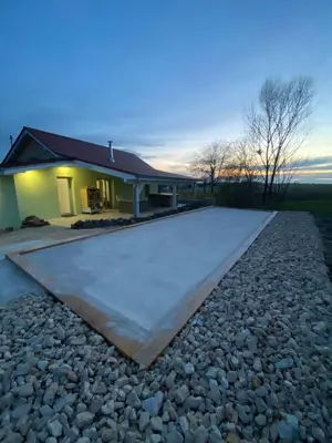 Lever ou coucher de soleil vu de la maison de vacances ou à proximité