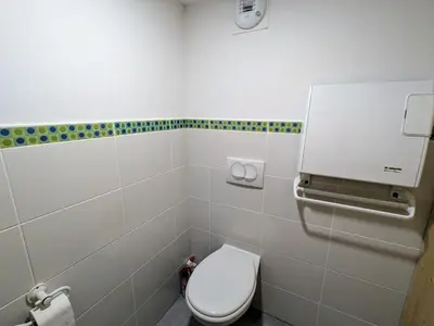 Salle de bains dans l'établissement Gîte à Gérardmer : sauna, terrasse, proche lac et stations de ski - FR-1-589-669