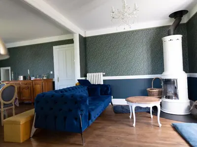Coin salon dans l'établissement Chambre Jonquille avec entrée privée et animaux admis - FR-1-589-718