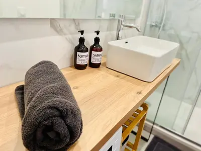 Salle de bains dans l'établissement 201 - Appartement confortable face à la Maison du Peuple