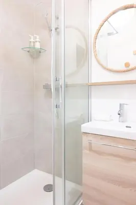 Salle de bains dans l'établissement Le Confort de l'Ours