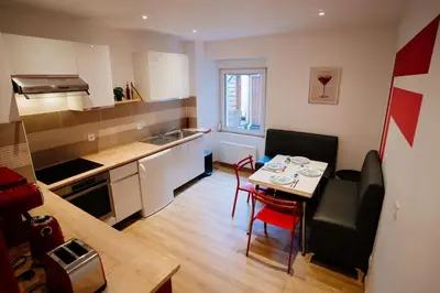 Cuisine ou kitchenette dans l'établissement Guebwiller 1990's