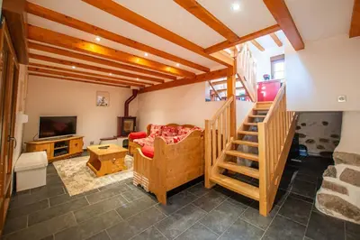 Coin salon dans l'établissement Le chalet Montanea-Jacuzzi-Free parking