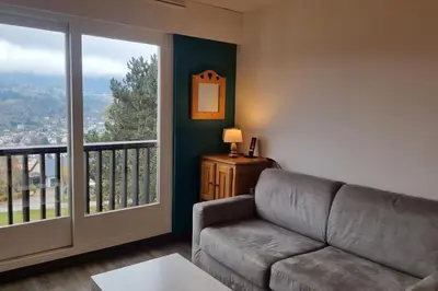 Vue générale sur la montagne ou vue sur la montagne depuis l'appartement