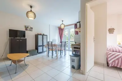 Cuisine ou kitchenette dans l'établissement Le Printemps - Appt vue montagne avec terrasse