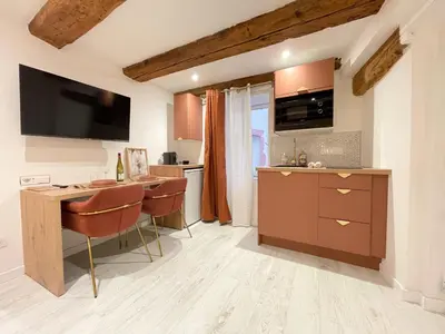 Cuisine ou kitchenette dans l'établissement Suite Ruby