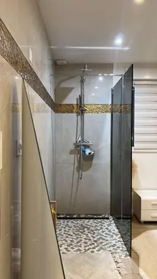 Salle de bains dans l'établissement Maison 3 chambres