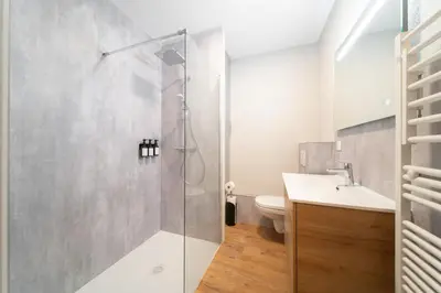Salle de bains dans l'établissement La Tigresse Colmar Centre