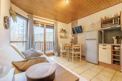 Cuisine ou kitchenette dans l'établissement La Cime des 4 - Vue sur la vallée à La Bresse