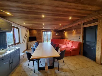 Coin salon dans l'établissement Chalet de la Rougeterre