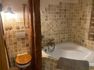Salle de bains dans l'établissement La maison aux quatres lavandes