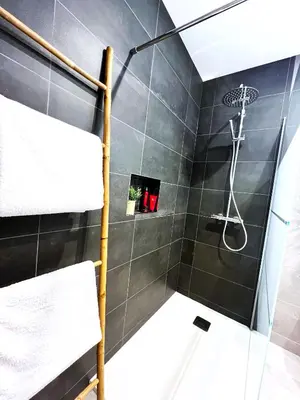 Salle de bains dans l'établissement L'Etoile du Vignoble Meublé de Tourisme 4 étoiles au cœur d'un ranch alsacien sur la route des Vins - Climatisé