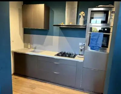 Cuisine ou kitchenette dans l'établissement F2 chez Cathy et Mike wittenheim
