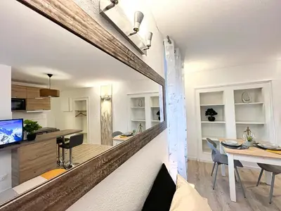 Cuisine ou kitchenette dans l'établissement L 'Éclat Doré - Studio - Proche Gare - 2 P