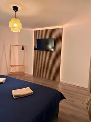 Télévision ou salle de divertissement dans l'établissement Le Nid-Gare-Centre ville-Parking gratuit-Idéalement situé