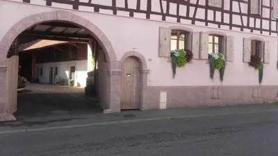 Façade ou entrée de l'établissement Coté Cour Bischwihr Colmar