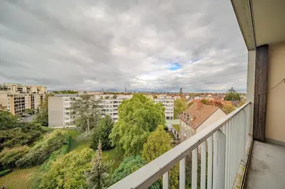 Balcon ou terrasse dans l'établissement Marne 29 Logement Mulhouse Proche Tram Autoroute