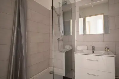Salle de bains dans l'établissement Bel appartement au centre de Colmar