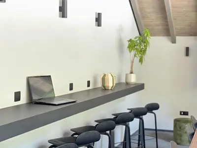 Télévision ou salle de divertissement dans l'établissement Hôtel L'Echappée Vosgienne - Nature - Récupération - Sport - 300m du lac