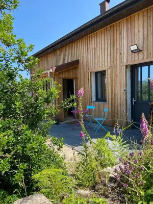 Jardin de l'établissement Lysgaardcottage 360 sauna spa bar Dancing 25V
