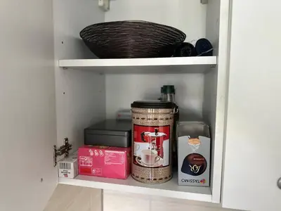 Cuisine ou kitchenette dans l'établissement Nice appartement proche gare Near Basel Wi-fi