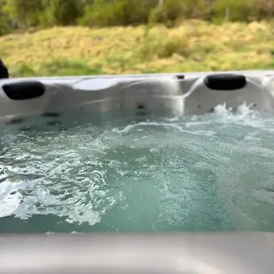 Grange de l'ancienne école avec Jacuzzi privé