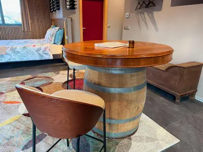 Coin salon dans l'établissement L'Inattendue - Domaine GUETH - Vins d'Alsace et oenotourisme