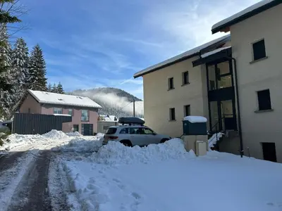 L'établissement L'écureuil des lacs en hiver