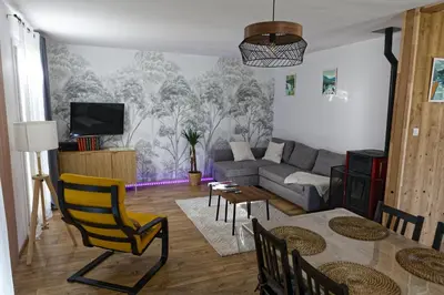 Télévision ou salle de divertissement dans l'établissement Maison RoMa, se ressourcer proche de Gerardmer et La Bresse