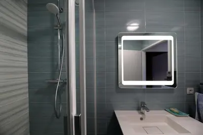 Salle de bains dans l'établissement T2 duplex avec vue imprenable