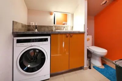 Salle de bains dans l'établissement T2 duplex avec vue imprenable