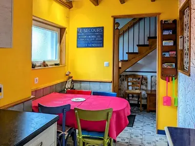 Plan de l'établissement Grande Maison Familiale Rénovée à Froideterre - FR-1-583-374