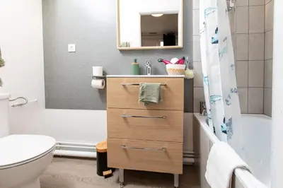 Salle de bains dans l'établissement Le tiny