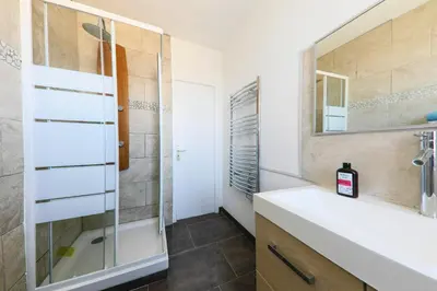 Salle de bains dans l'établissement Cosy 2 - Mulhouse centre