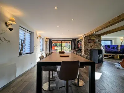 Télévision ou salle de divertissement dans l'établissement Évasion montagne à Gérardmer avec terrasse et parking - FR-1-589-793