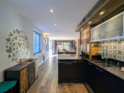 Cuisine ou kitchenette dans l'établissement Évasion montagne à Gérardmer avec terrasse et parking - FR-1-589-793