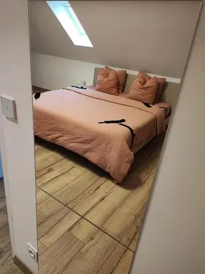 Un ou plusieurs lits dans un hébergement de l'établissement Gîte-Love Room L'Albizia - Escapade romantique