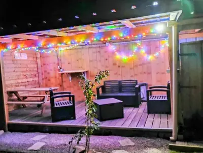 Terrasse ou espace extérieur de l'établissement Logis proche Gerardmer avec spa
