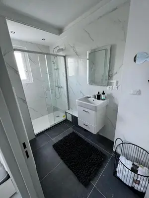 Salle de bains dans l'établissement Charmant T2 Haut Standing