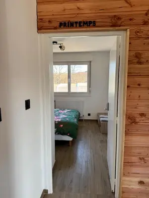 Un ou plusieurs lits dans un hébergement de l'établissement Maison 8 personnes 4 Chambres Doubles - Piscine