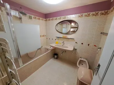 Salle de bains dans l'établissement Gîte Les Hirondelles F2