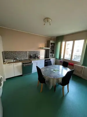 Plan de l'établissement Appartement spacieux centre-ville