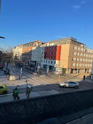 Plan de l'établissement Appartement spacieux centre-ville