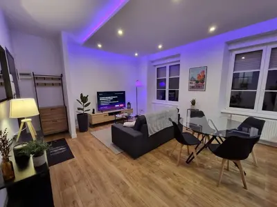 Télévision ou salle de divertissement dans l'établissement Appartement au centre historique ツ