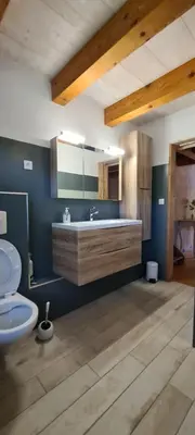 Salle de bains dans l'établissement Gîte l'érable