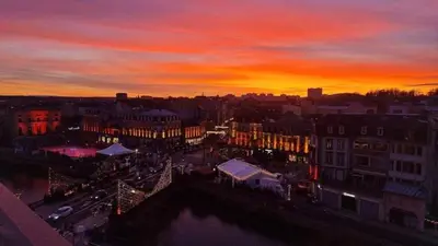Lever ou coucher de soleil vu de l'appartement ou à proximité