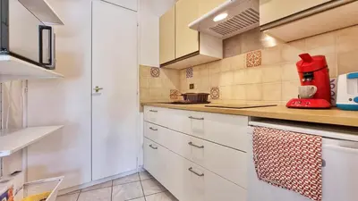 Cuisine ou kitchenette dans l'établissement Chez Coralie - T2, 2 pers, parking, balcon